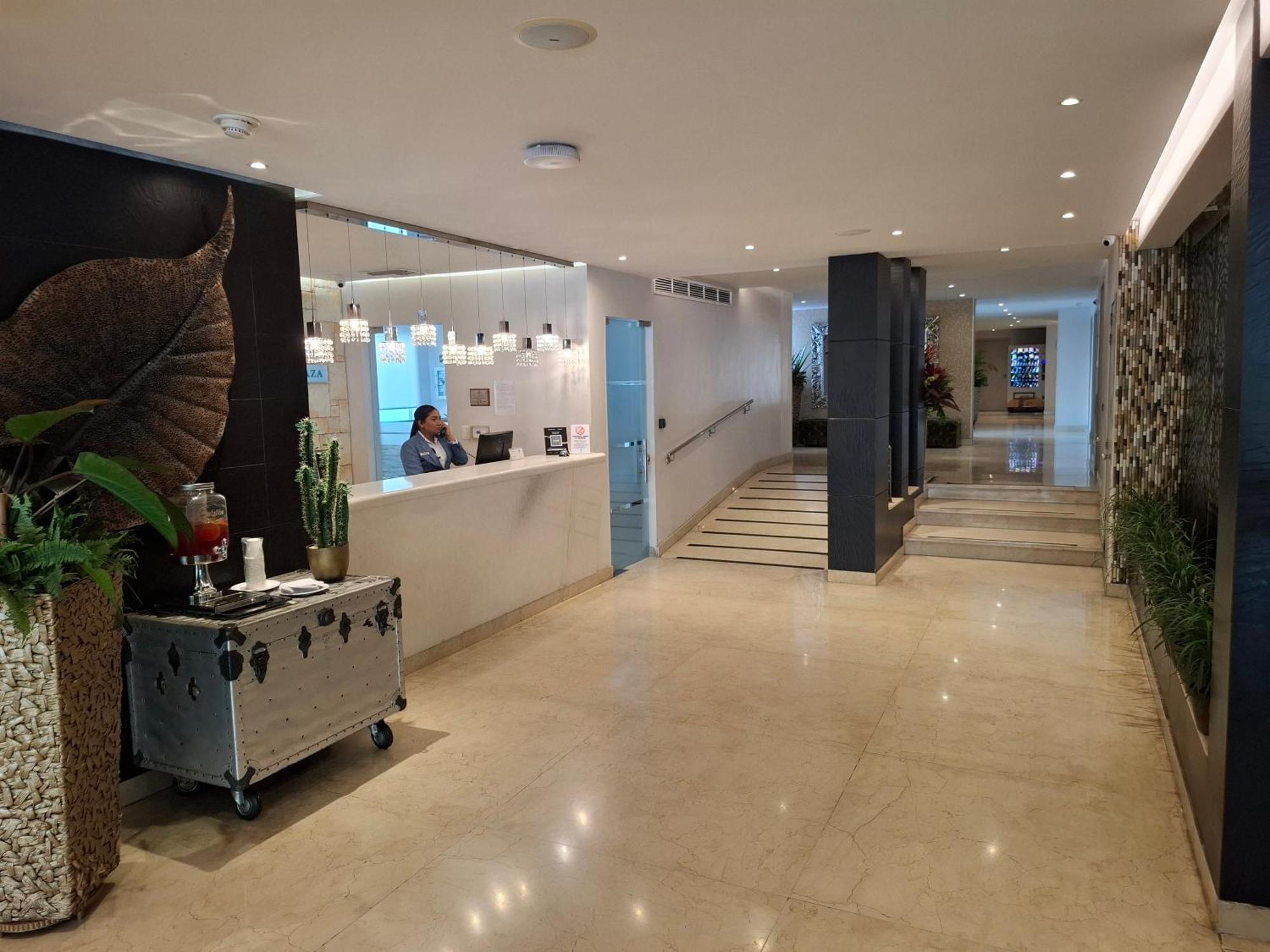Washington Plaza Hotel Баранкила Екстериор снимка